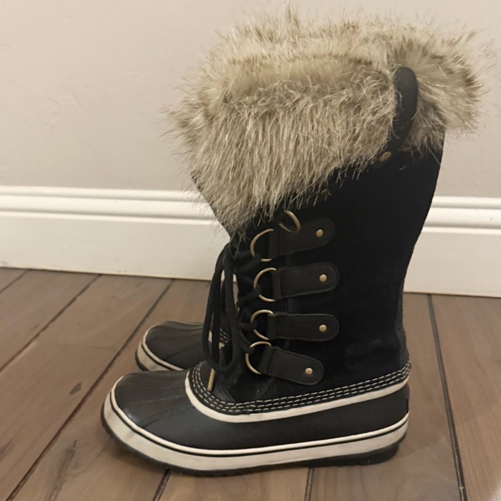 SOREL Joan of Arctic™ Waterproof Black Suede Boot Snow-Rain Boot, Size 9 - Picture 13 of 15